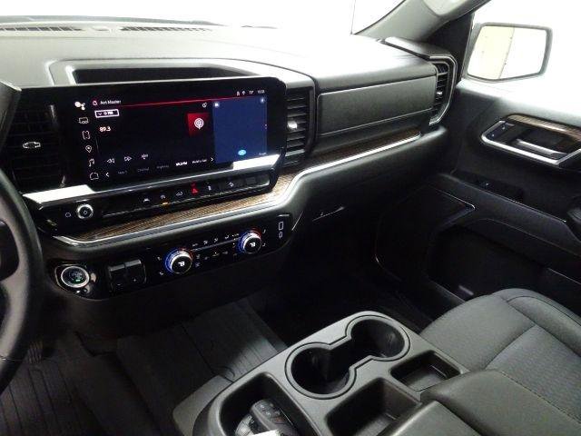 Used 2024 GMC Sierra 1500 SLE image 31