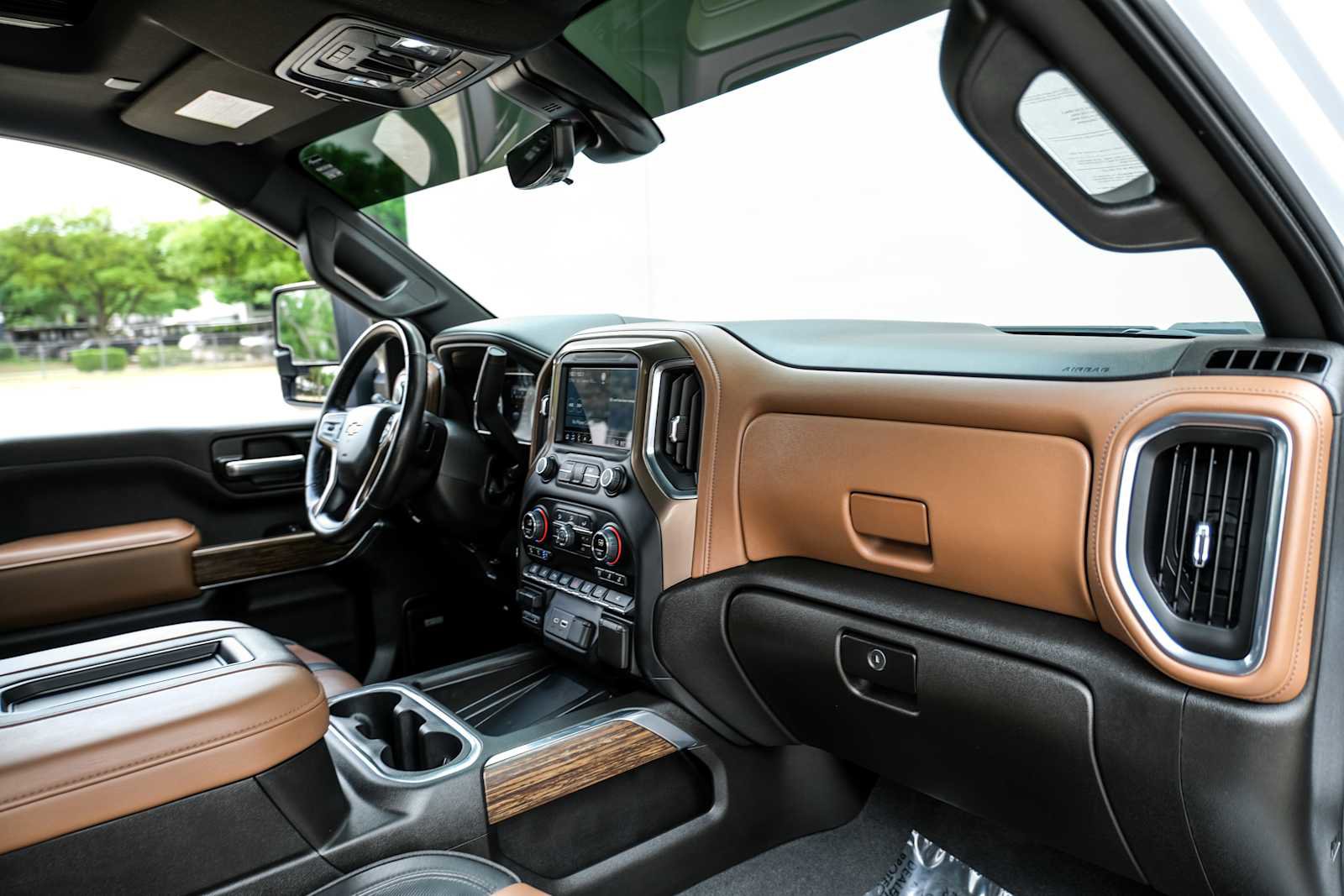 Used 2022 Chevrolet Silverado 3500 High Country AWD/4WD image 16