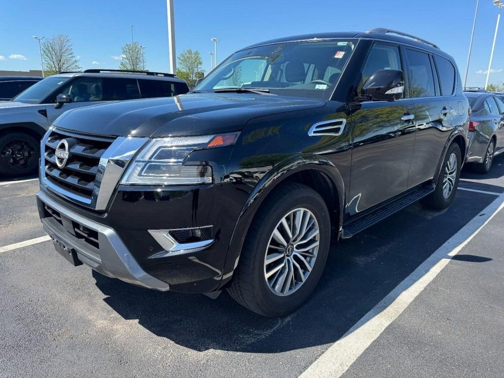 Used 2024 Nissan Armada SL w/ Captain's Chairs Package AWD/4WD image 3