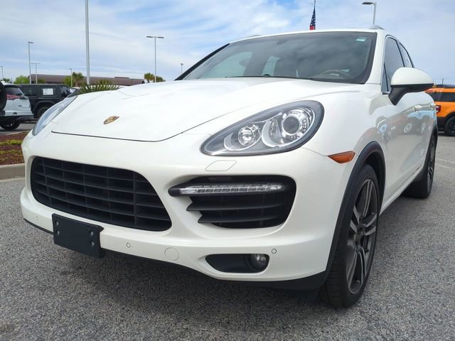 Used 2011 Porsche Cayenne Turbo image 8