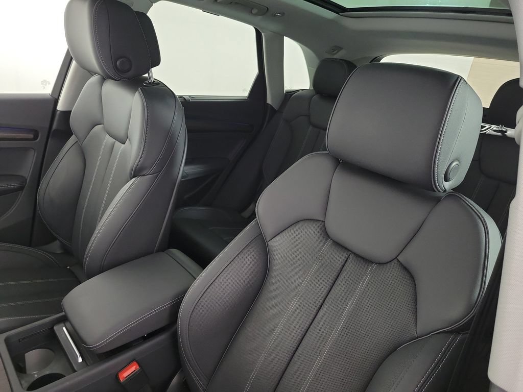 Used 2023 Audi Q5 e Prestige w/ Prestige Package AWD/4WD image 20