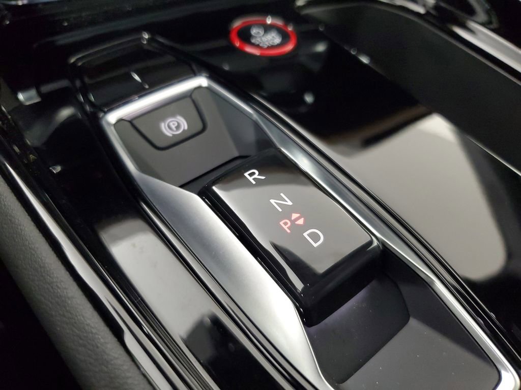 Used 2023 Audi e-tron GT Premium Plus image 32