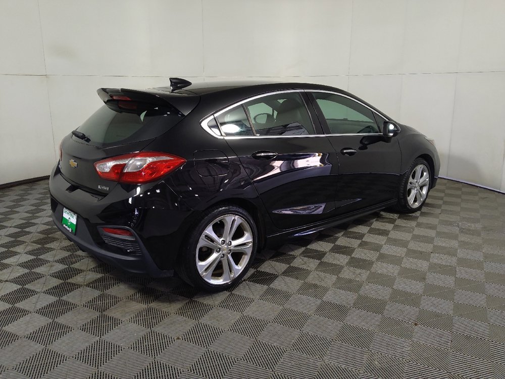 Used 2017 Chevrolet Cruze Premier FWD image 10