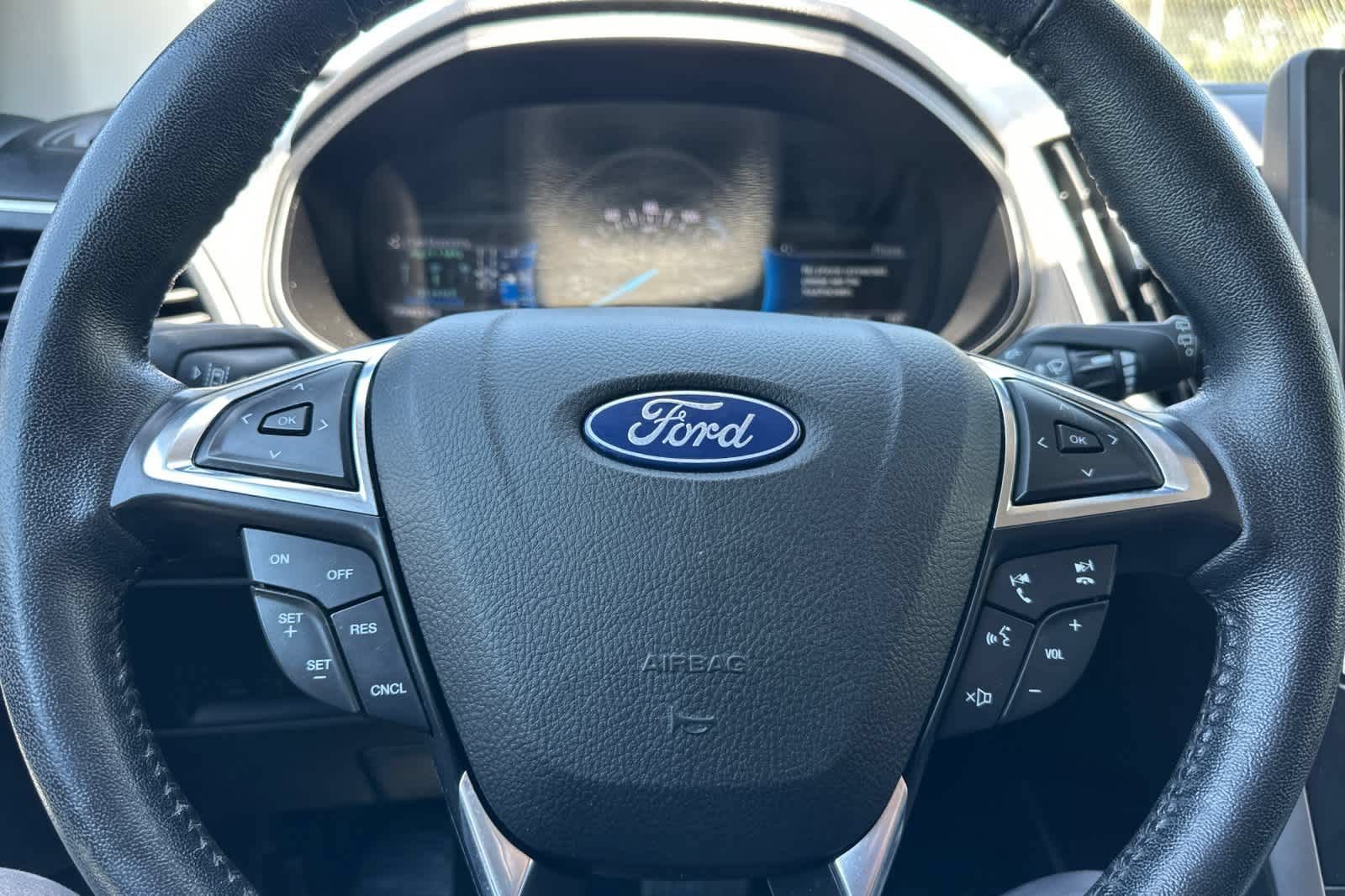 Used 2022 Ford Edge SEL AWD/4WD image 24