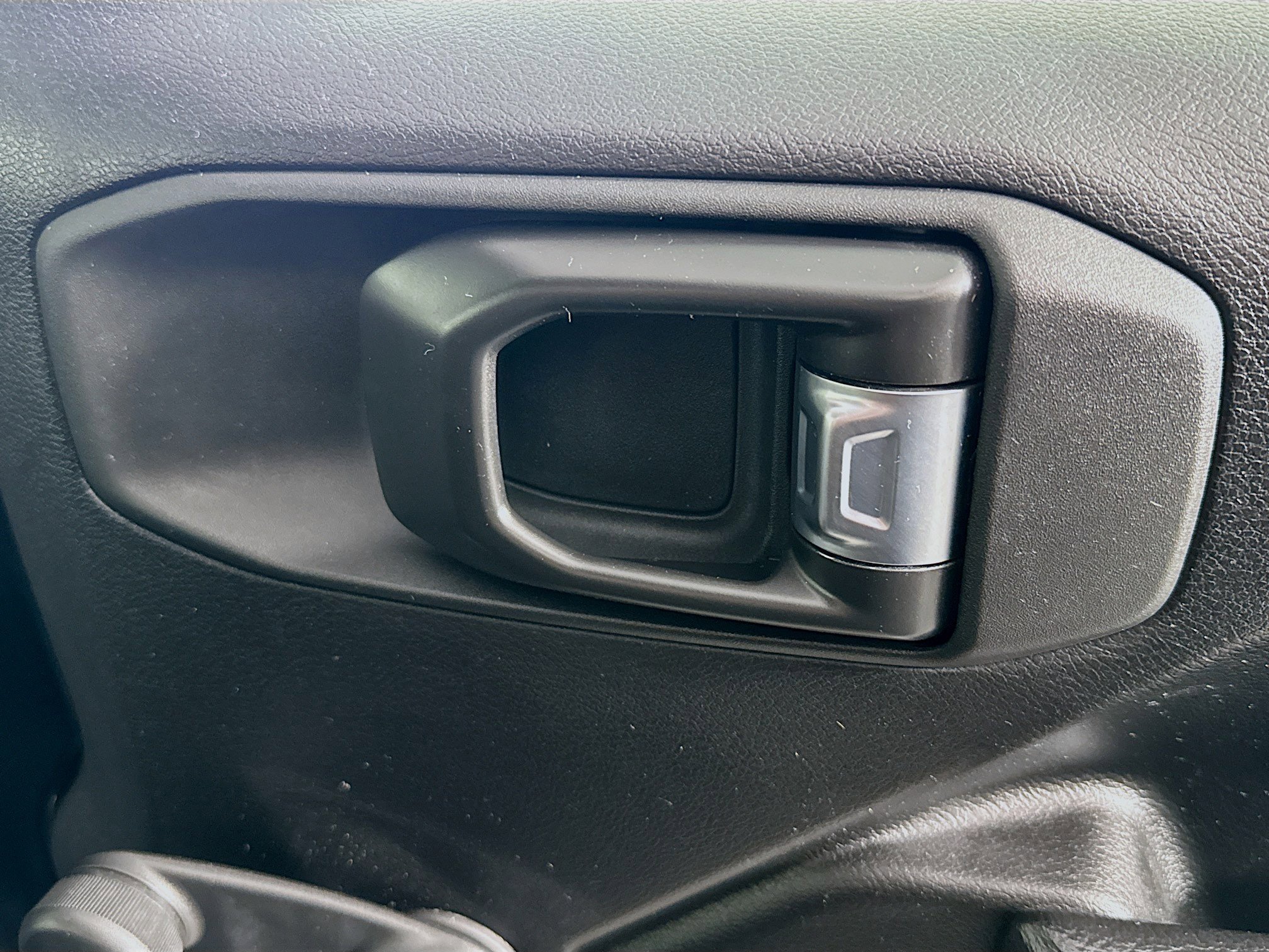 Used 2022 Jeep Wrangler Sport image 26