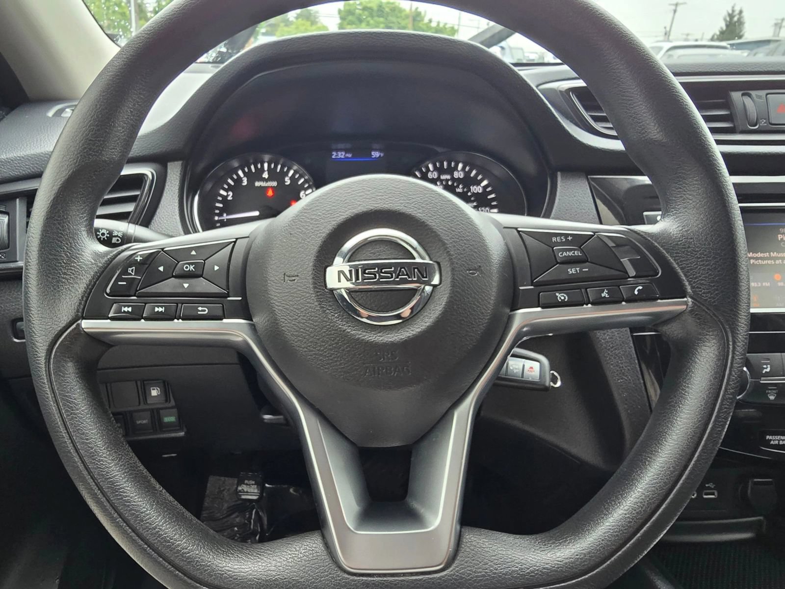 Used 2018 Nissan Rogue S AWD/4WD image 23