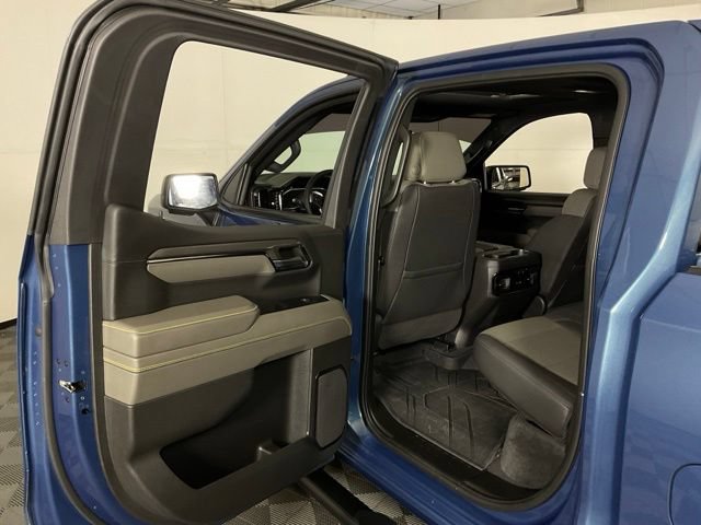 Used 2024 Chevrolet Silverado 1500 ZR2 w/ Technology Package AWD/4WD image 35