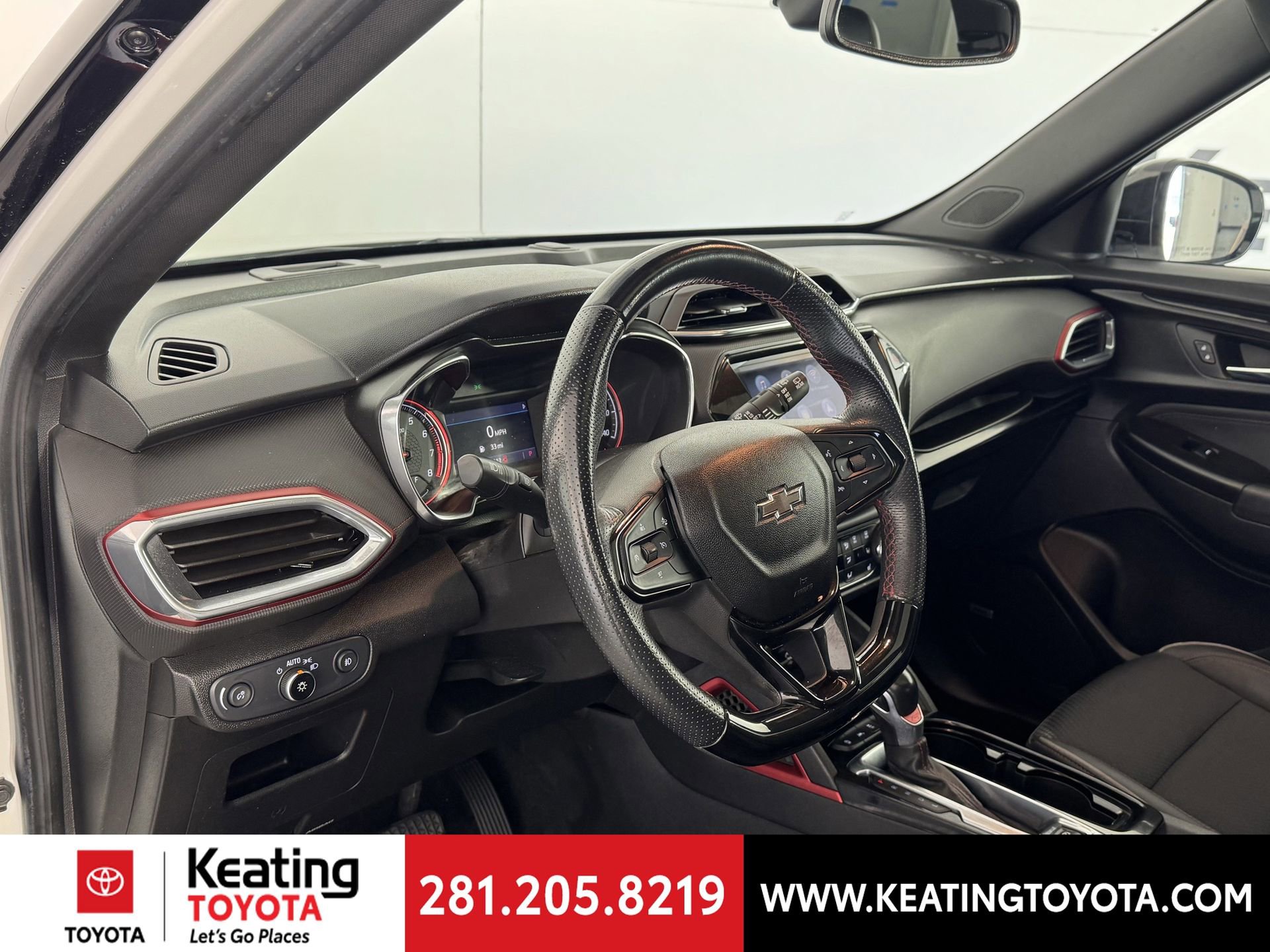 Used 2021 Chevrolet TrailBlazer RS w/ Sun and Liftgate Package image 13