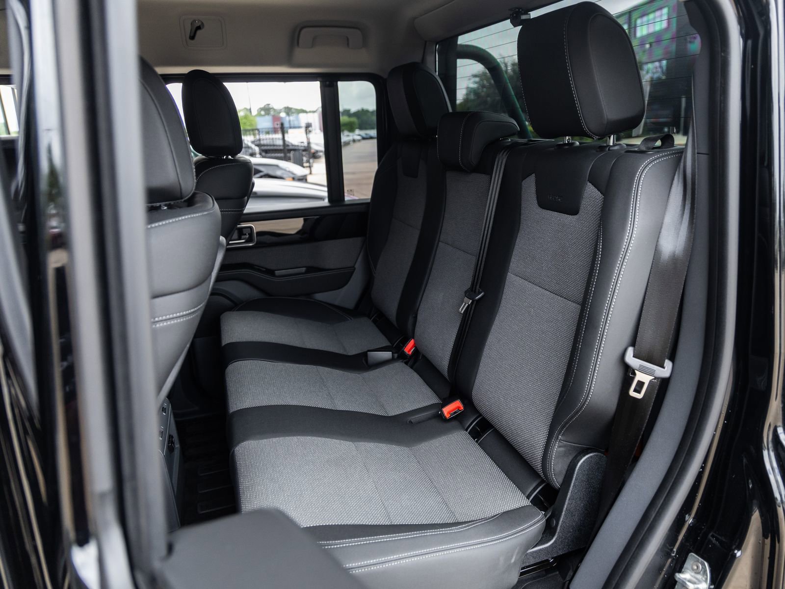 Used 2025 INEOS Grenadier image 48