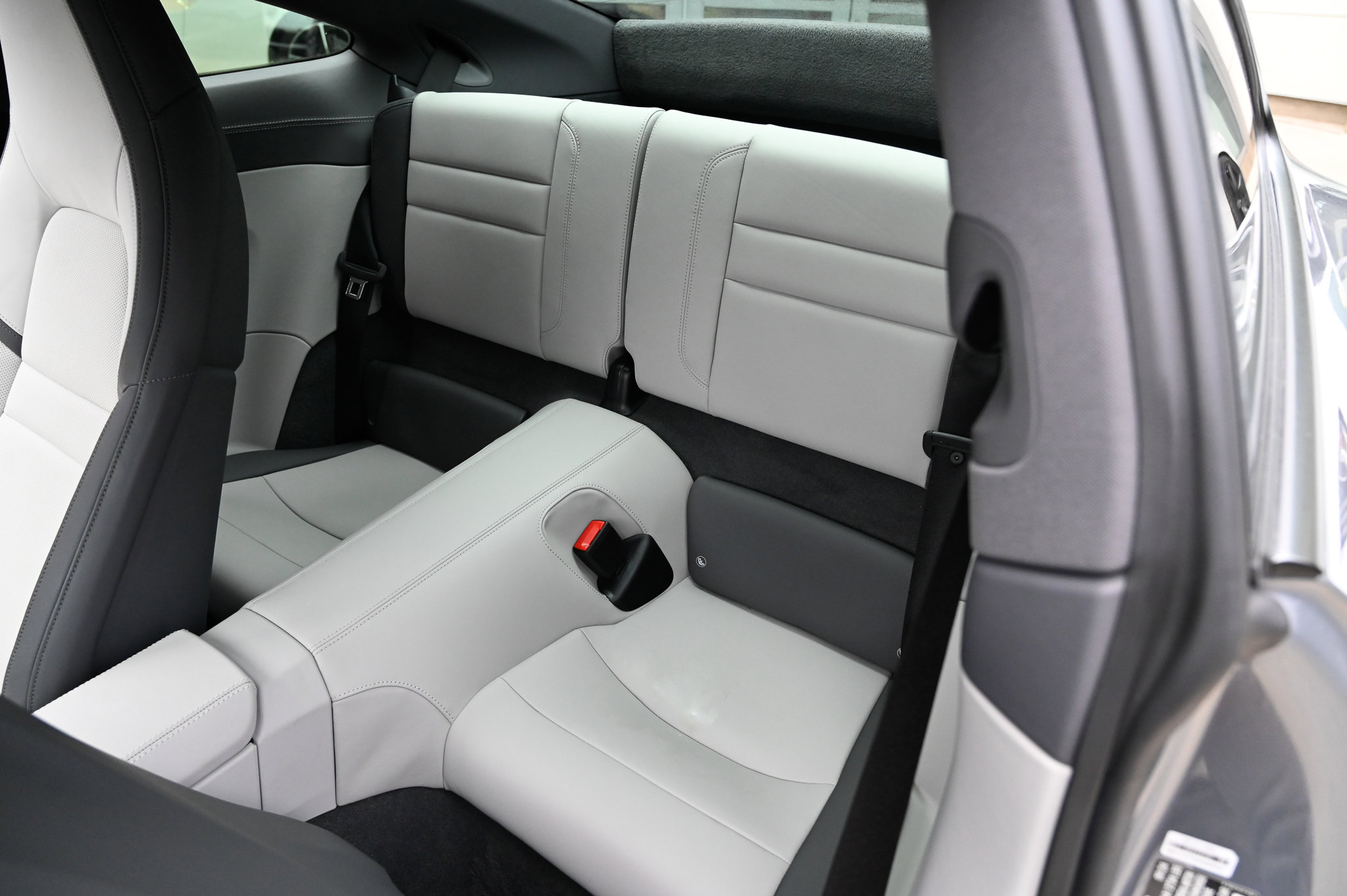 Used 2025 Porsche 911 Carrera image 23