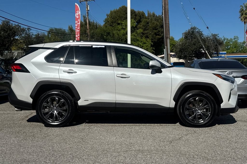 Certified 2023 Toyota RAV4 XLE Premium image 2
