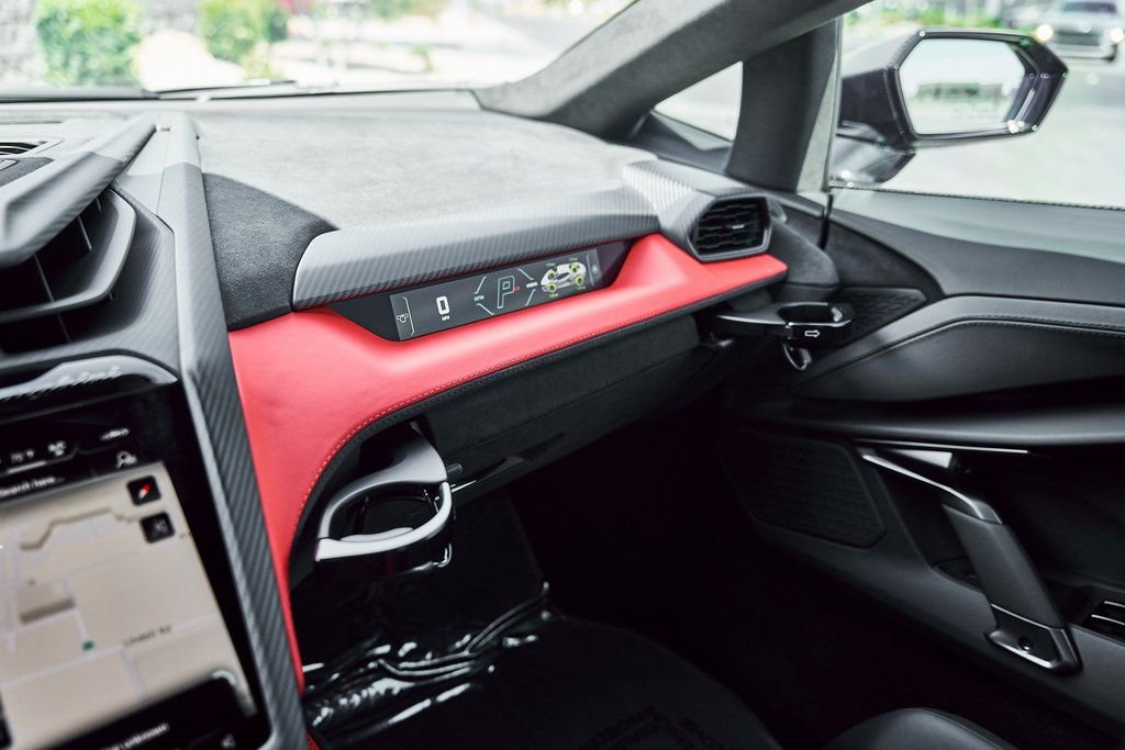 Used 2025 Lamborghini Revuelto image 72