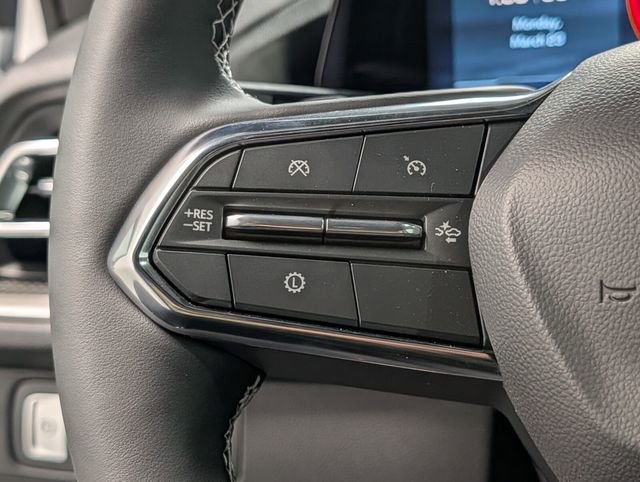 New 2026 Chevrolet Traverse LT w/ Midnight/Sport Edition image 20