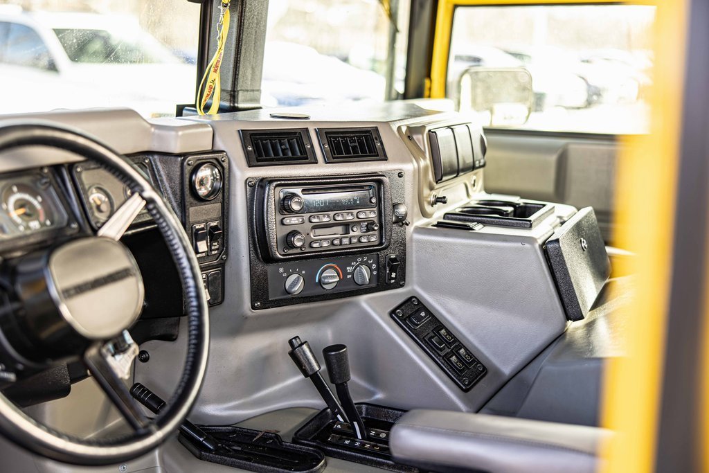 Used 2003 HUMMER H1 4-Door Open Top image 19