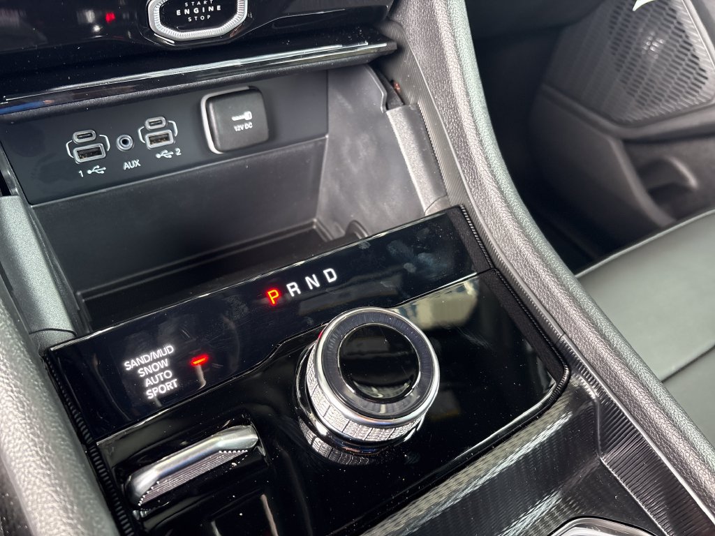 New 2026 Jeep Grand Cherokee Limited AWD/4WD image 14