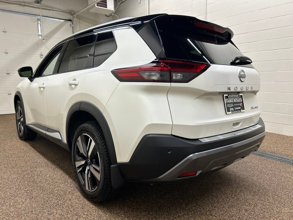 Used 2023 Nissan Rogue SL AWD/4WD image 4