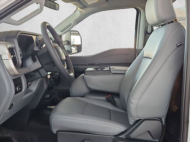 New 2026 Ford F450 XL w/ XL Chrome Package RWD image 4