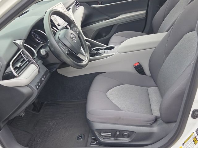 Used 2023 Toyota Camry LE FWD image 5