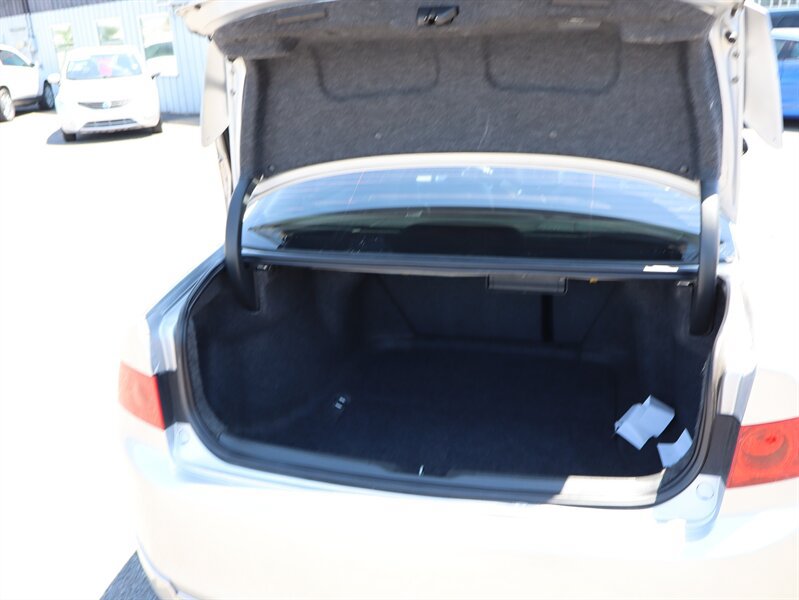 Used 2008 Acura TSX w/ Navigation FWD image 21