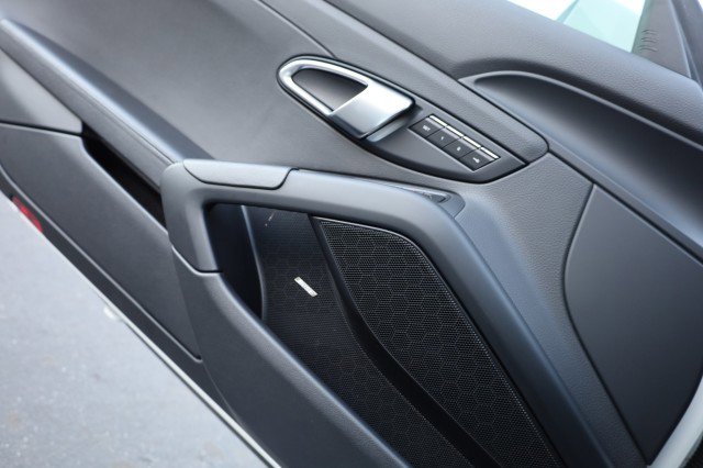 Used 2019 Porsche 718 Cayman RWD image 38