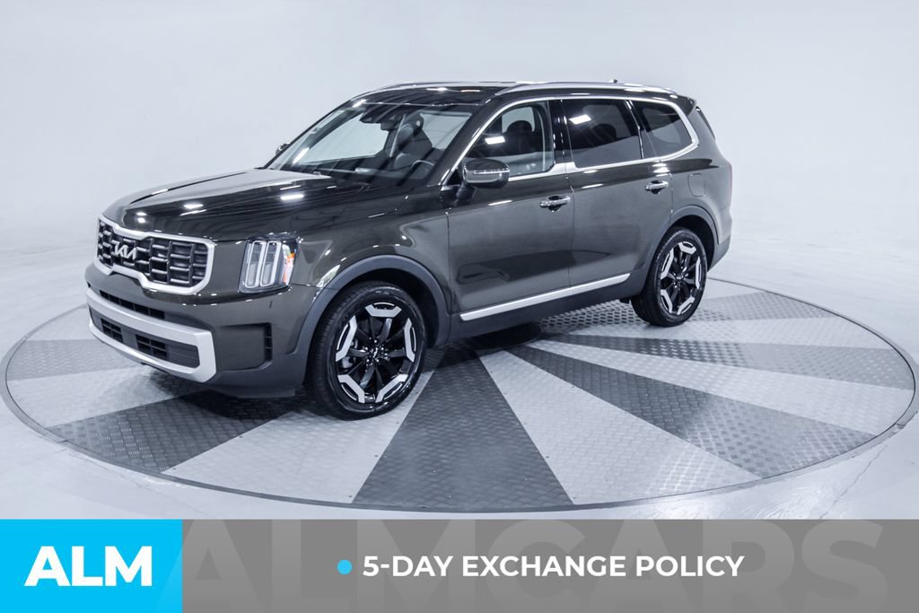 Used 2024 Kia Telluride S w/ S Sunroof Package FWD image 3