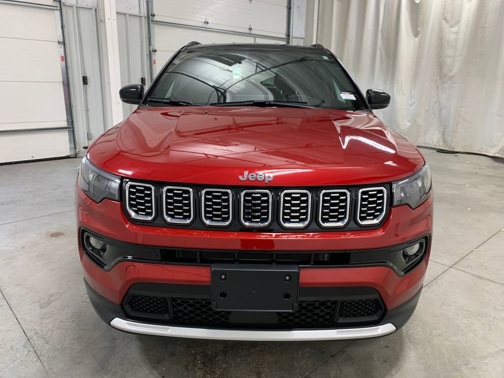Used 2025 Jeep Compass Limited image 13