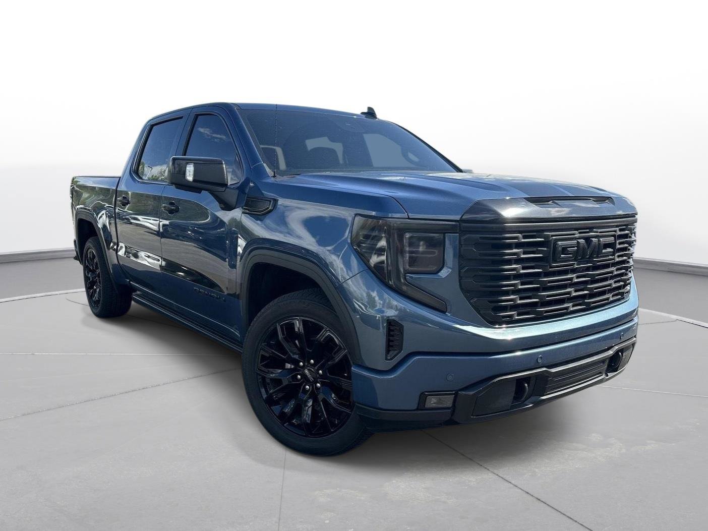 Used 2025 GMC Sierra 1500 Denali w/ Denali Reserve Package image 4