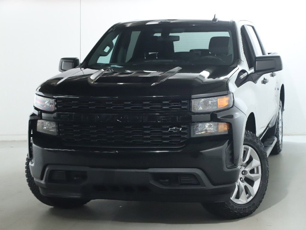 Used 2021 Chevrolet Silverado 1500 Custom image 3