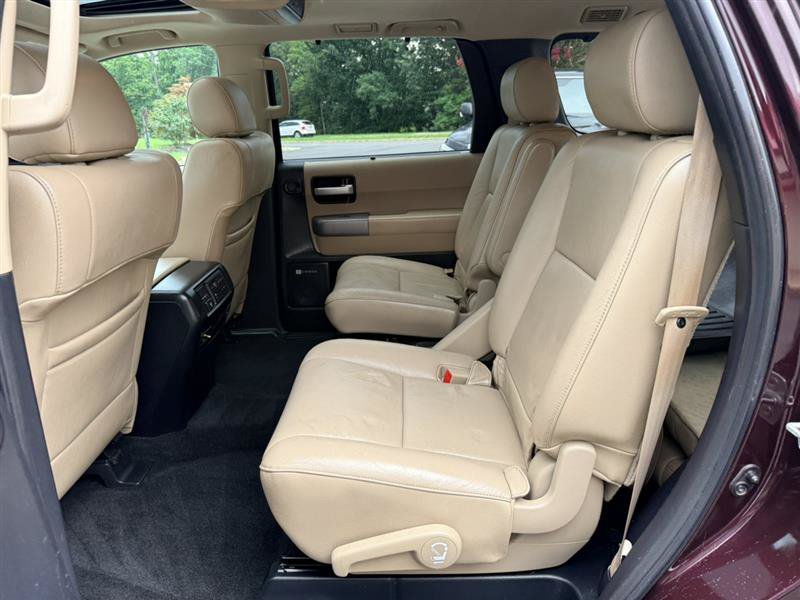 Used 2014 Toyota Sequoia Limited AWD/4WD image 23