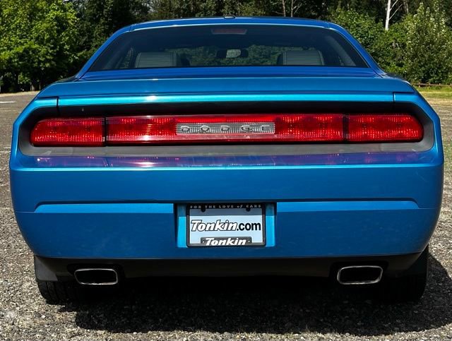 Used 2010 Dodge Challenger R/T RWD image 8