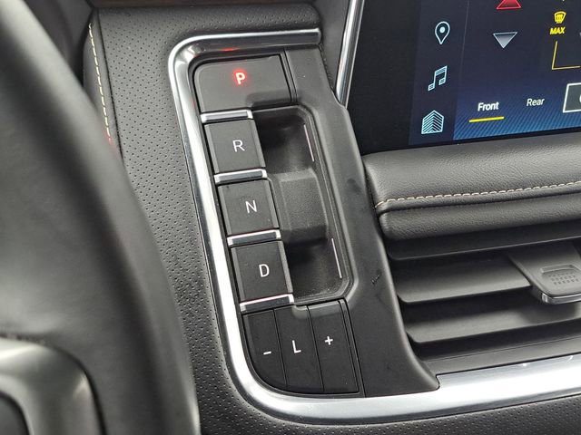 Used 2024 Chevrolet Suburban Premier image 20