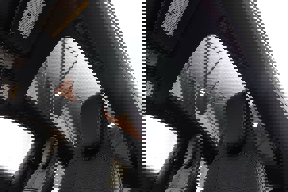 Used 2021 Porsche Taycan 4S w/ Premium Package image 5