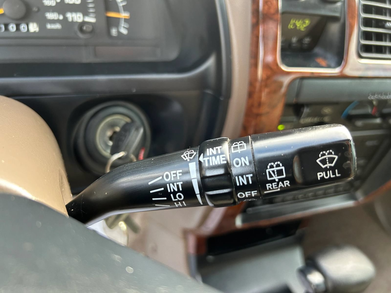 Used 1998 Toyota 4Runner Limited RWD image 14