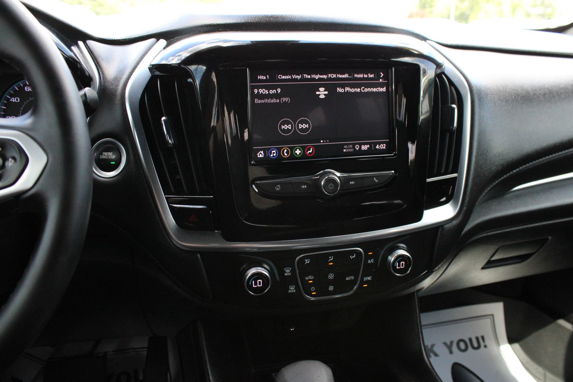 Used 2023 Chevrolet Traverse LT FWD image 35