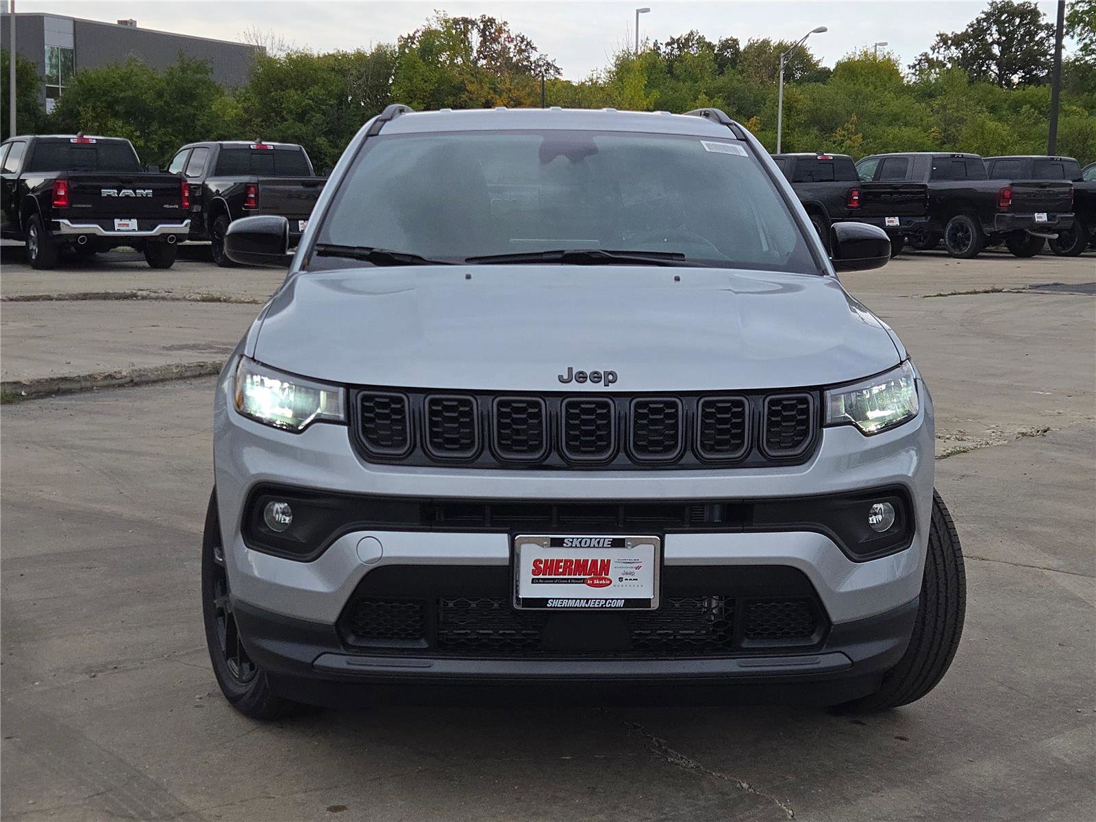 New 2026 Jeep Compass Latitude image 4