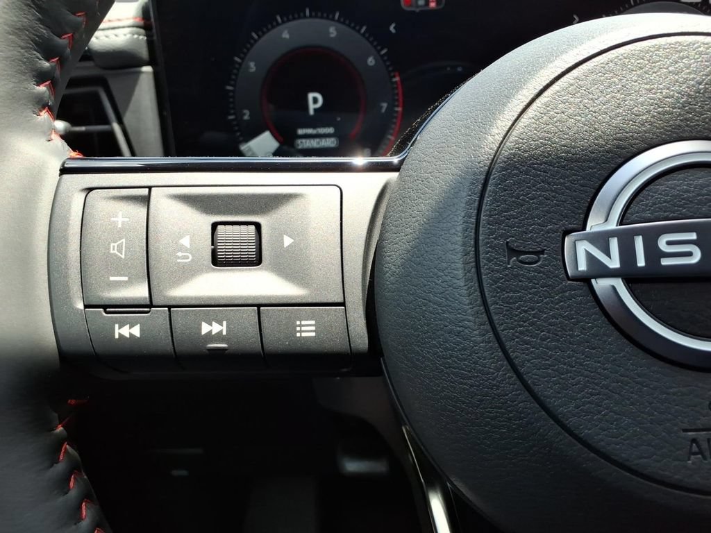 New 2026 Nissan Kicks SR FWD image 17