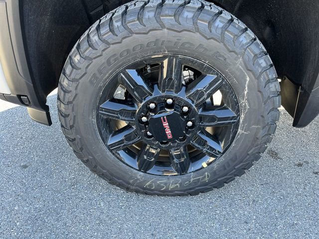 New 2026 GMC Sierra 2500 AT4 w/ Technology Package image 19
