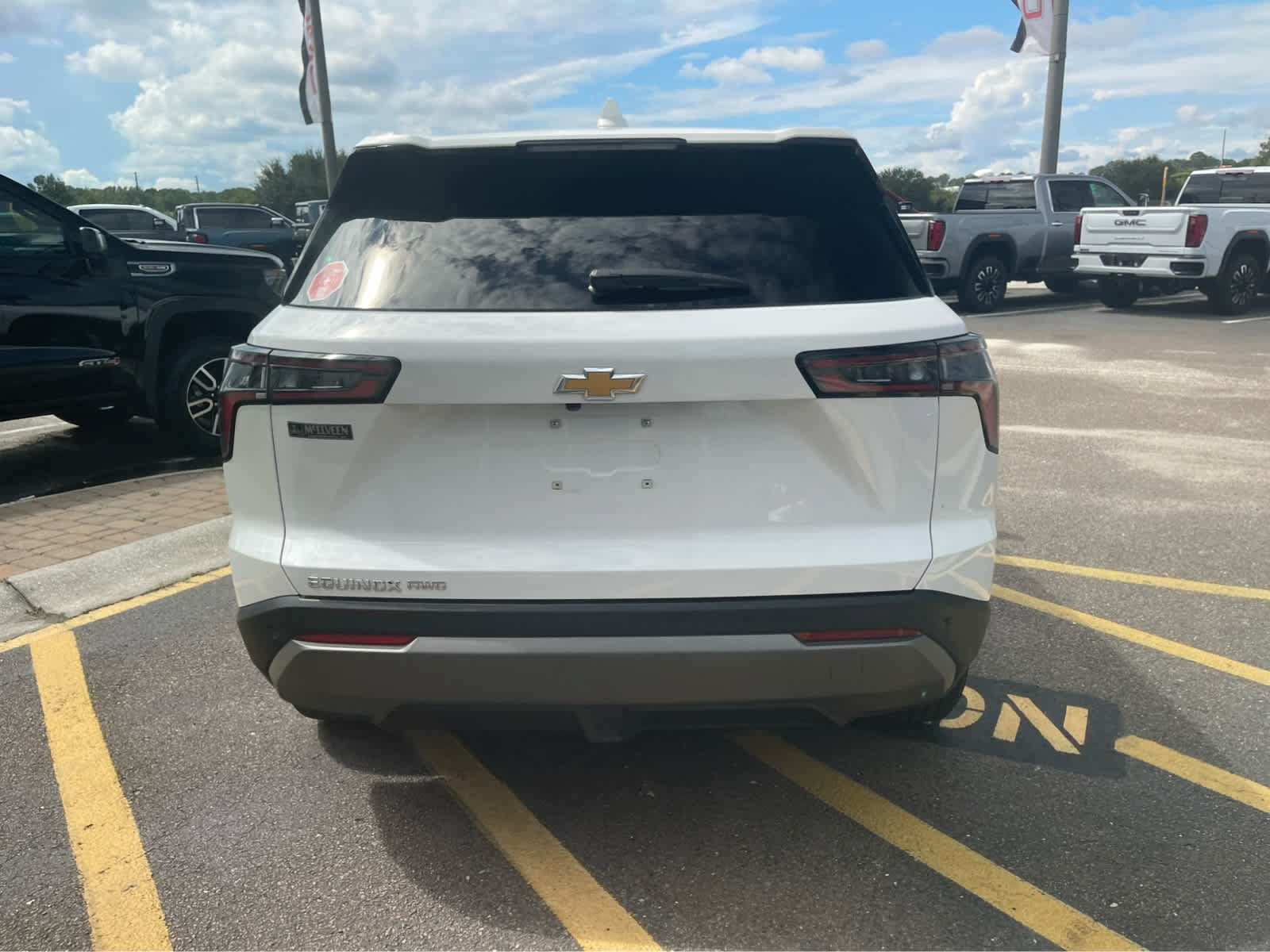 Used 2025 Chevrolet Equinox LT AWD/4WD image 6