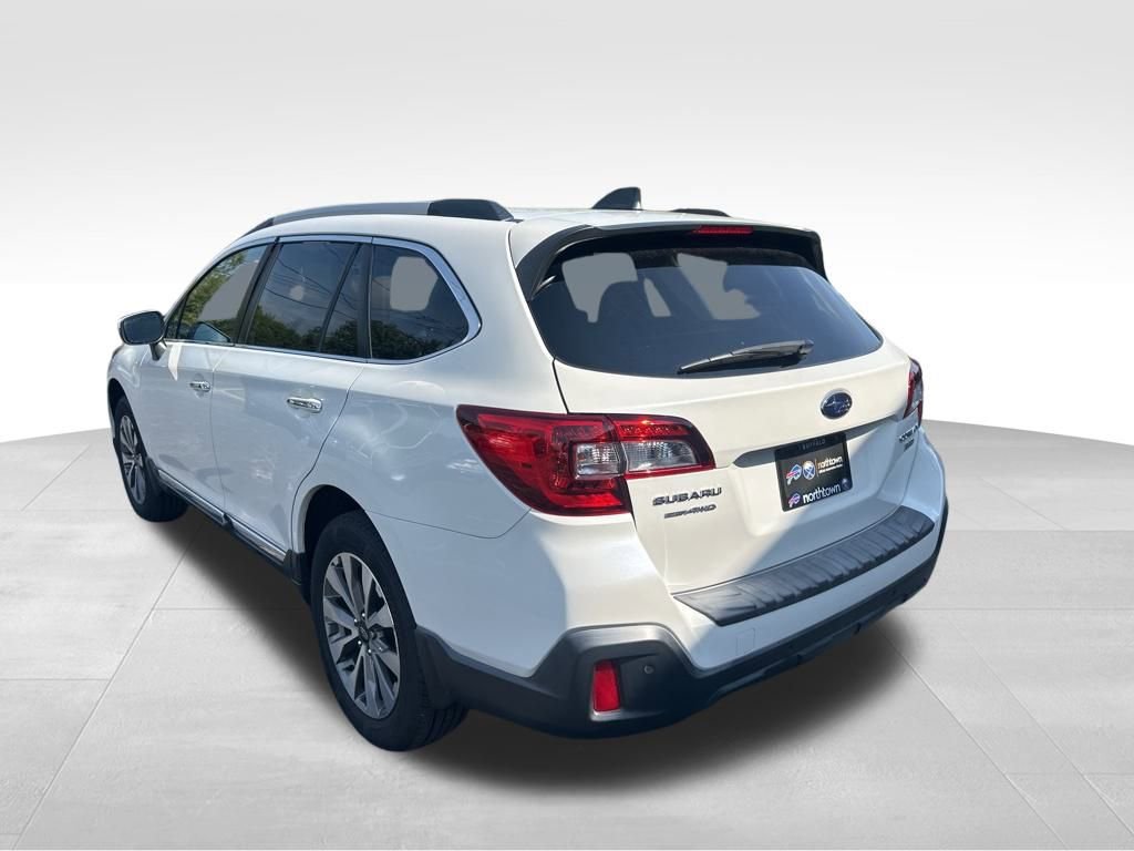 Used 2018 Subaru Outback 3.6R Touring image 6