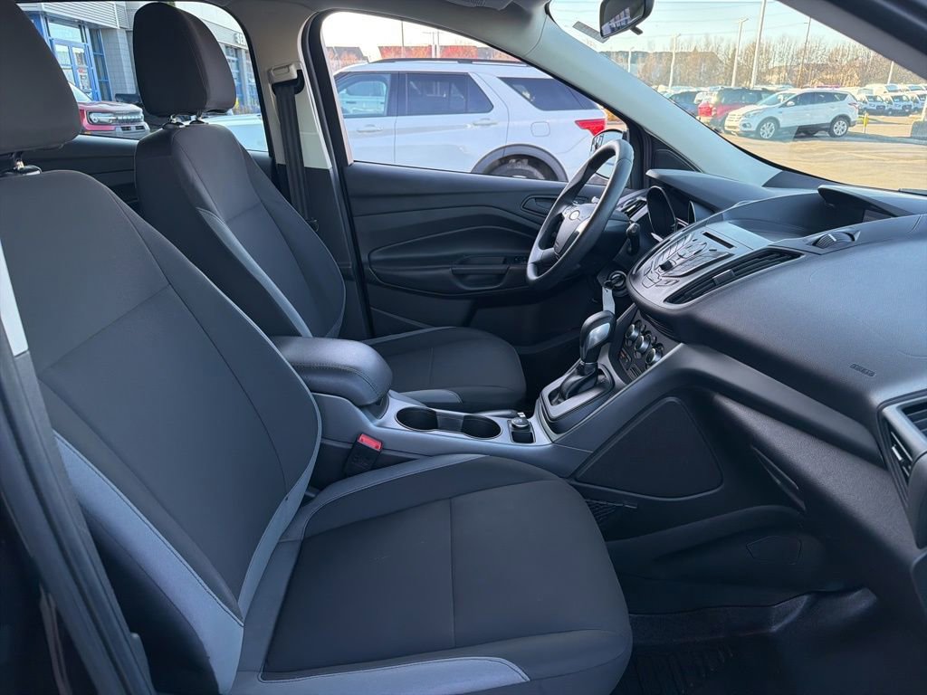 Used 2015 Ford Escape S image 35