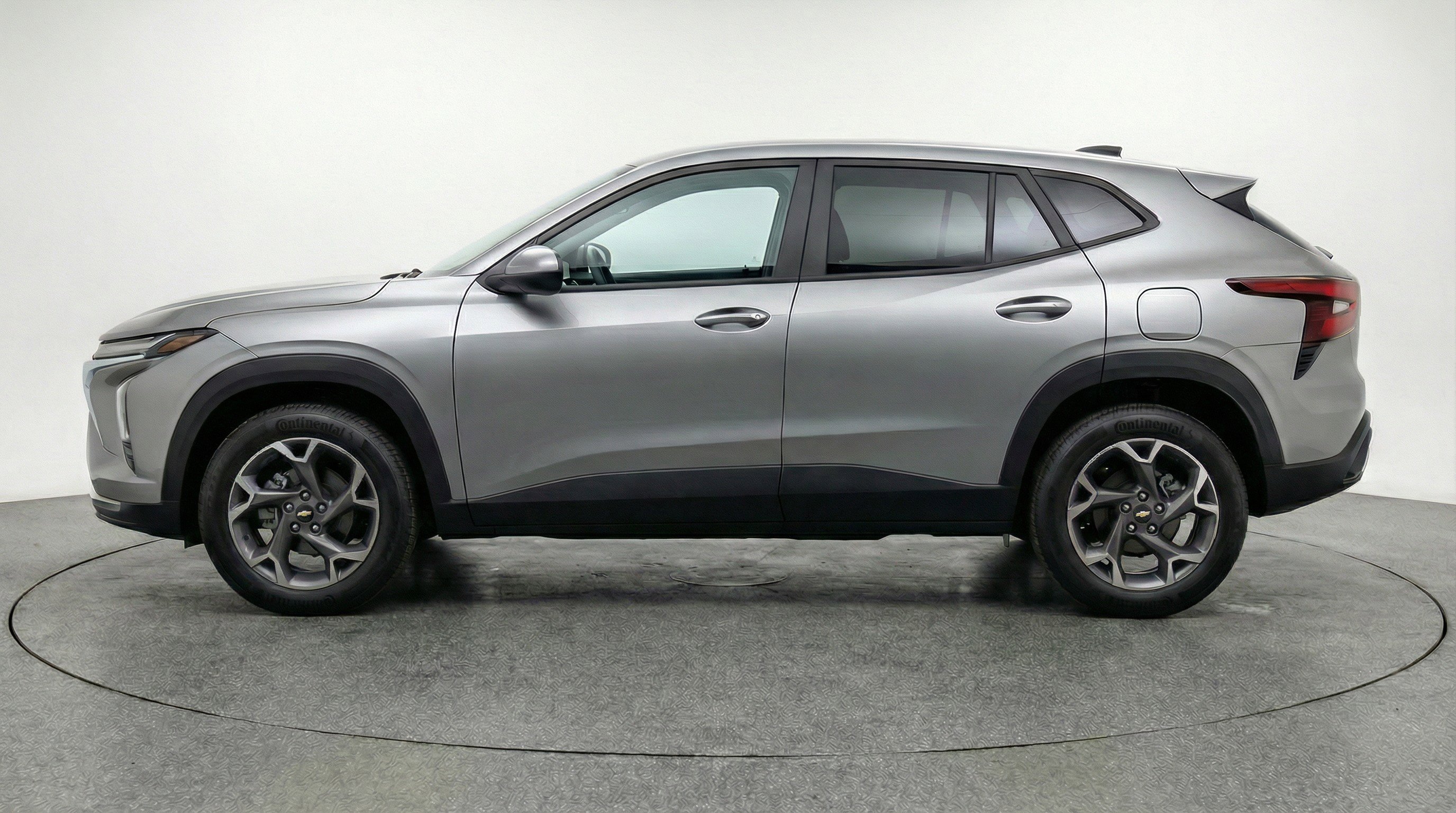 Used 2025 Chevrolet Trax LT image 5