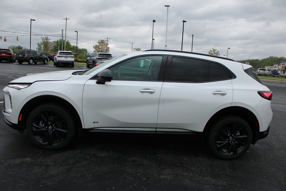 New 2025 Buick Envision Sport Touring image 5