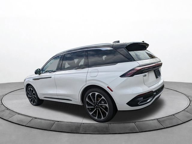 Used 2025 Lincoln Nautilus Black Label image 6