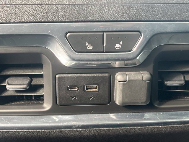 Used 2019 Chevrolet Silverado 1500 High Country AWD/4WD image 40