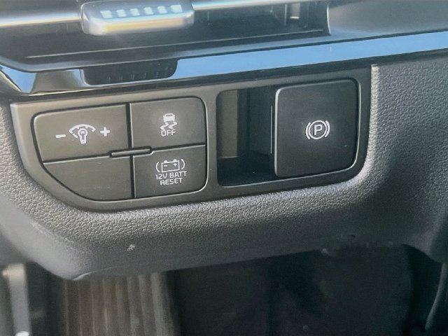 New 2027 Kia Sportage LX FWD image 10