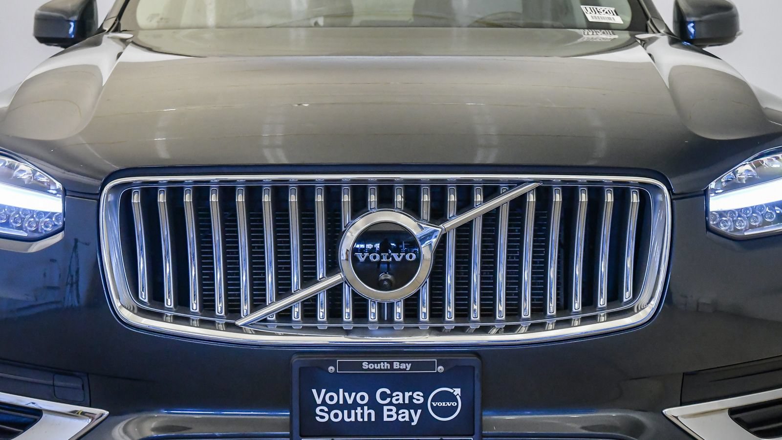 Used 2022 Volvo XC90 T8 Inscription Expression w/ Advanced Package AWD/4WD image 9