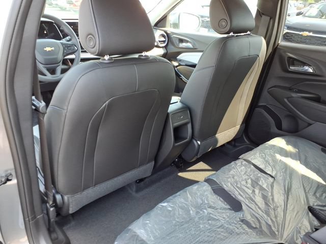 New 2026 Chevrolet Trax LT FWD image 7