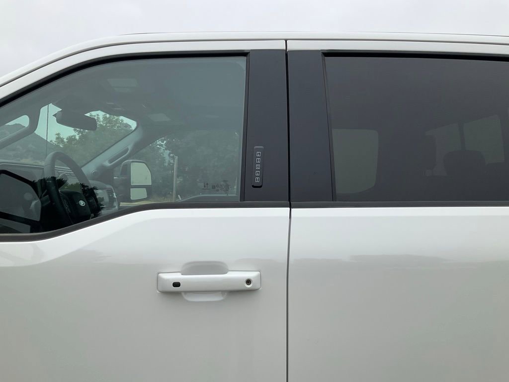 Used 2024 Ford F250 Lariat w/ Lariat Ultimate Package image 27