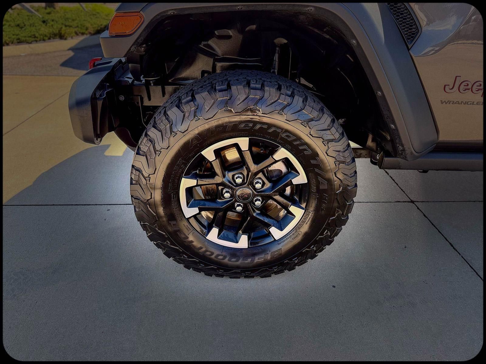 Certified 2025 Jeep Wrangler Unlimited Rubicon image 10