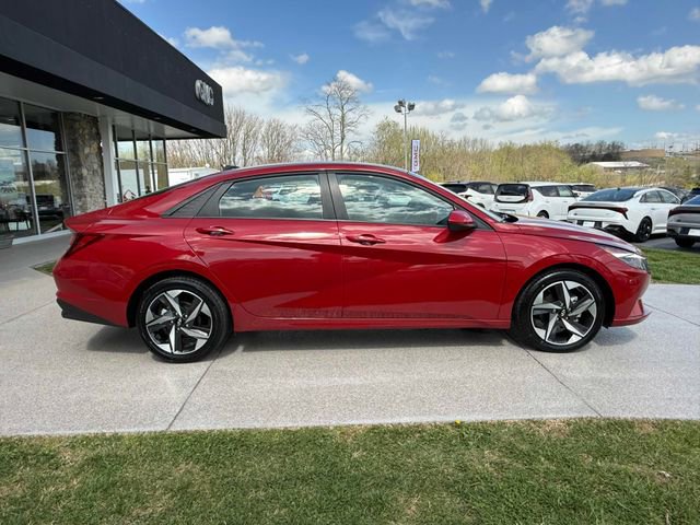 Used 2023 Hyundai Elantra SEL w/ Convenience Package image 22